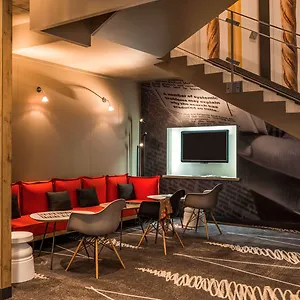 Otel Ibis Montmartre Sacre-coeur, Paris