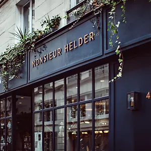 Monsieur Helder *** Paris