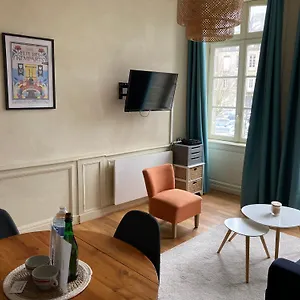 Apartment L'aparthe - Vue Sur La Place Du Marche Dinan