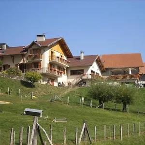 Couette-café Ferme Auberge Du Bessard